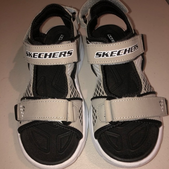 🌻 Skechers Lightup Sandals - Picture 1 of 3